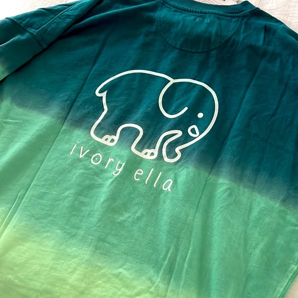 ivory ella Tops - Ivory Ella Ombré Crewneck Sweatshirt